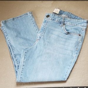 St John's Bay Jean Capris